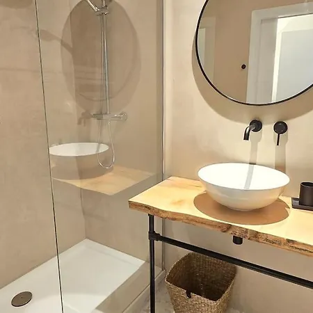 Domaine Des Lions - Gite En Duplex Confortable Pour 4P Vue Vignes Avec Terrasse Sérignan